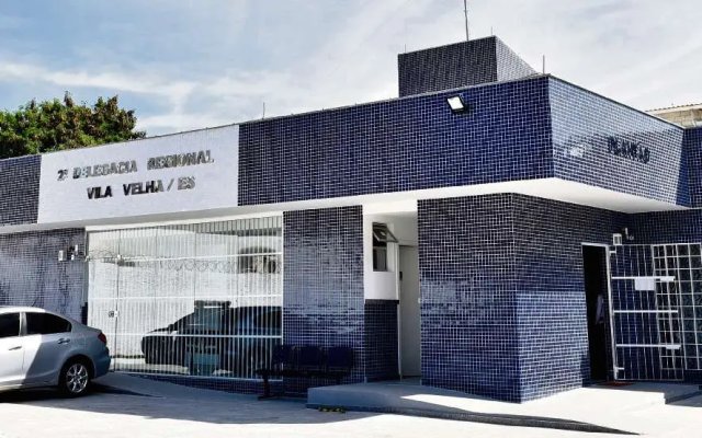 Menino de 6 anos enfrenta pai agressor e salva m�e de ataque no ES