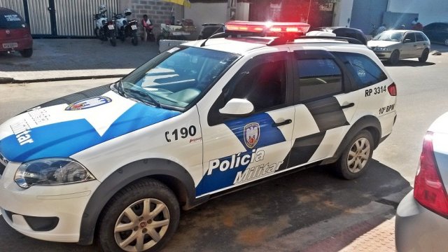 Homem invade casa, agride mulher e crian�a de 10 anos acaba ferida em Colatina