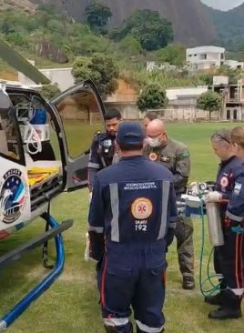 Crian�a de 4 anos sofre traumatismo craniano ap�s queda de moto no ES