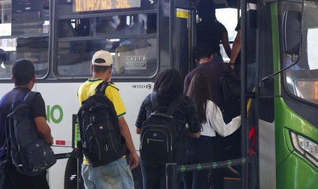 Lei eleitoral exige que cidades de todo o pa�s ofere�am transporte p�blico gratuito no 2� turno