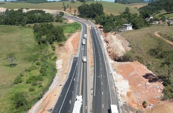 BR-101 ser� totalmente interditada nesta ter�a e quarta-feira em Rio Novo do Sul; veja hor�rios