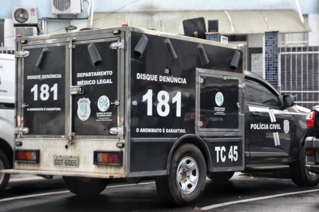 Homem � executado com 25 tiros no quintal de casa em Linhares