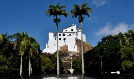 Festa da Penha 2026 começa neste domin...<p>A fé capixaba sobe ao Convento mais uma vez</p>