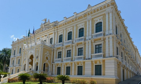 Convenções chegam ao fim e definem ci...<p>MDB, Republicanos, PT, Missão e UP oficializam candidaturas e consolidam o cenário da disputa pelo Palácio Anchieta.</p>