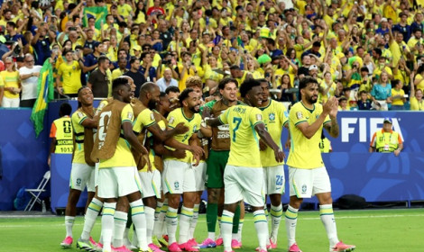 Classificado para o mata-mata, saiba qu...<p>Brasil termina a primeira fase, como líder do Grupo C, após a vitória por 3 a 0 sobre a Escócia, na noite dessa quarta (24)</p>