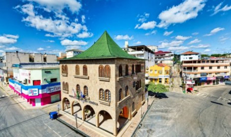 Prefeitura de Nova Venécia abre inscri...<p>A Prefeitura de Nova Venécia publicou edital de abertura de inscrições para Processo Seletivo Simplificado, em cadastro de reserva, destinado ao cargo de cuidador masculino (Sede) e cuidador feminino, para atuação nas unidades EMEIEF “Área Pereira”, EMEIEF “Sebastião Vidal” e EMEIEF “Francisco Secchin”, em regime de designação temporária (DT).</p>