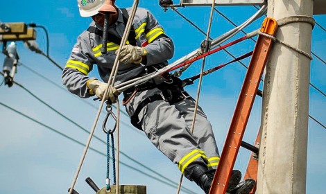 Mutirão de melhorias técnicas da EDP ...<p>Operação visa ampliar a segurança e qualidade do fornecimento de energia na região</p>
