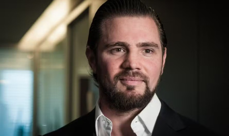 CASO MASTER: Daniel Vorcaro é preso pe...<p>Ministro também determinou ordens de afastamento de cargos públicos e sequestro e bloqueio de bens no montante de até R$ 22 bilhões</p>