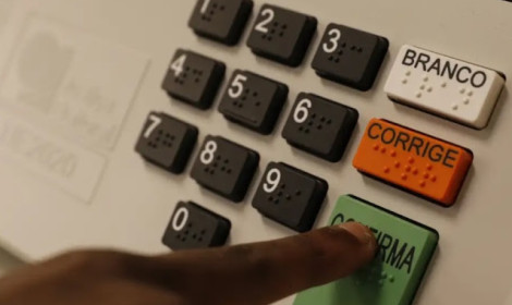 Saiba como consultar o seu local de vot...<p>Segundo o TSE, 444 seções tiveram endereços alterados</p>
